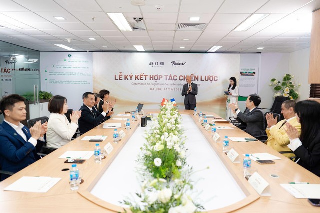 Aristino ký kết hợp tác chiến lược với Parfums Parour Paris- Ảnh 1.