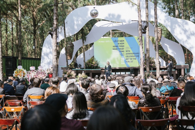 Từ nghệ thuật trong rừng đến đảo nghệ thuật giữa lòng Hồ Núi Cốc- Ảnh 1.