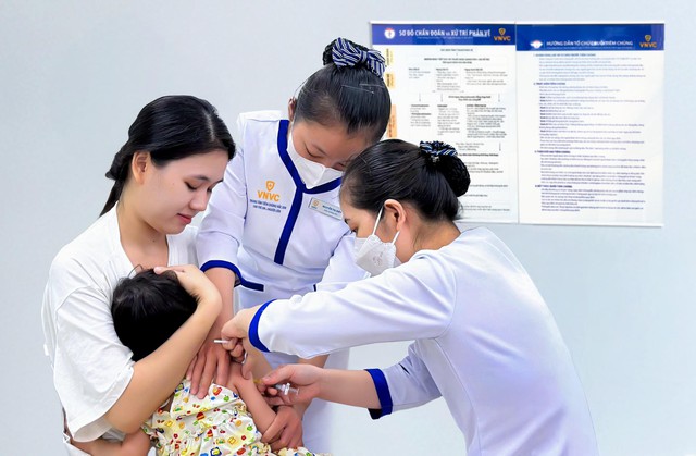 VNVC sắp có vaccine phòng tay chân miệng - Ảnh 3.