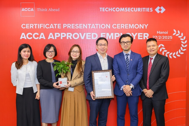 Techcom Securities được trao chứng nhận Tổ chức đạt chuẩn Quốc tế ACCA - Ảnh 2.