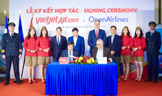 Vietjet hợp tác OpenAirlines tiên phong ứng dụng AI, tối ưu tiêu thụ nhiên liệu bay - Ảnh 2.