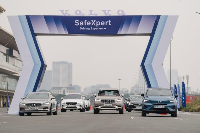 Volvo SafeXpert Driving Experience - sự kiện lái thử lần đầu tiên Volvo tổ chức tại Việt Nam - Ảnh 8.