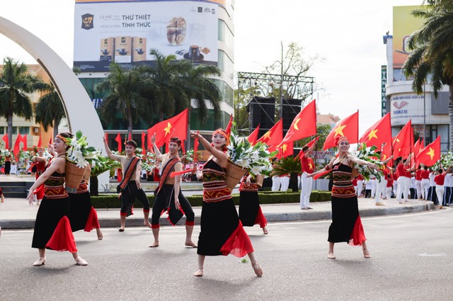 Ấn tượng lễ hội đường phố 2025 Buôn Ma Thuột - Điểm đến của cà phê thế giới - Ảnh 3.