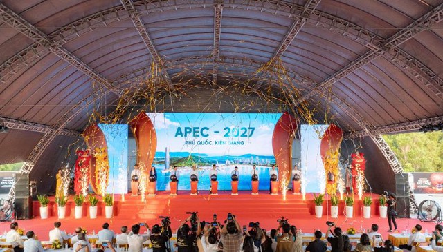 Phú Quốc tổ chức lễ khởi động các dự án phục vụ APEC 2027 - Ảnh 2.