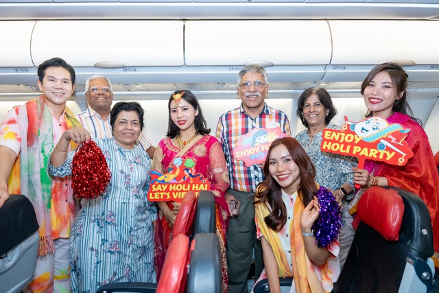 Tưng bừng đón lễ hội Holi cùng Vietjet trên độ cao 10.000 mét - Ảnh 14.