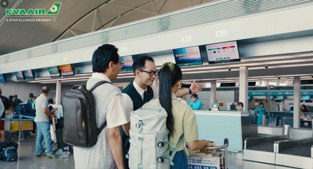 Thước phim ngắn của EVA Air chạm đến khán giả - Ảnh 2.