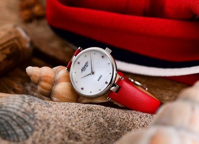 Đăng Quang Watch: Gửi trao yêu thương - Chọn đồng hồ làm quà tặng ngày 8/3 - Ảnh 2.