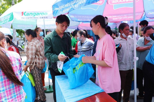 Điện máy Xanh kết hợp cùng địa phương quyết tâm giải quyết vấn nạn ô nhiễm nước uống cho người dân - Ảnh 2.
