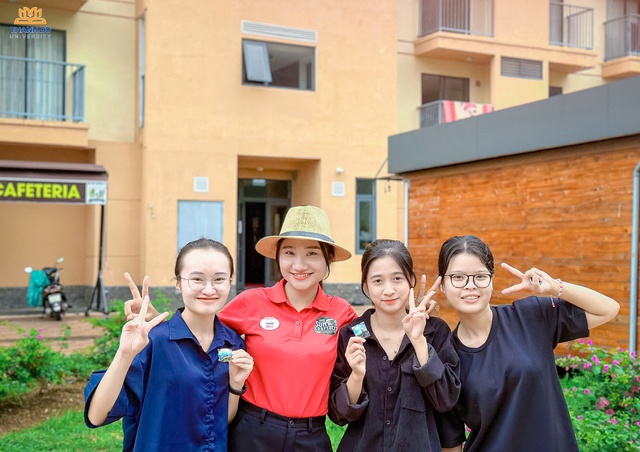 Việc làm rộng mở cho sinh viên ngành kinh tế trong kỷ nguyên số- Ảnh 2.