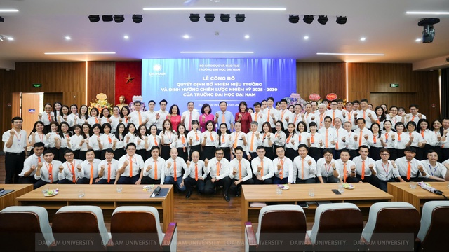 Hiệu trưởng mới của trường Đại học Đại Nam là ai?- Ảnh 1. Hiệu trưởng mới của trường Đại học Đại Nam là ai?- Ảnh 1.