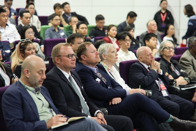 RMIT Việt Nam ra mắt Trung tâm nghiên cứu công nghệ mới trong kinh doanh- Ảnh 2. RMIT Việt Nam ra mắt Trung tâm nghiên cứu công nghệ mới trong kinh doanh- Ảnh 2.