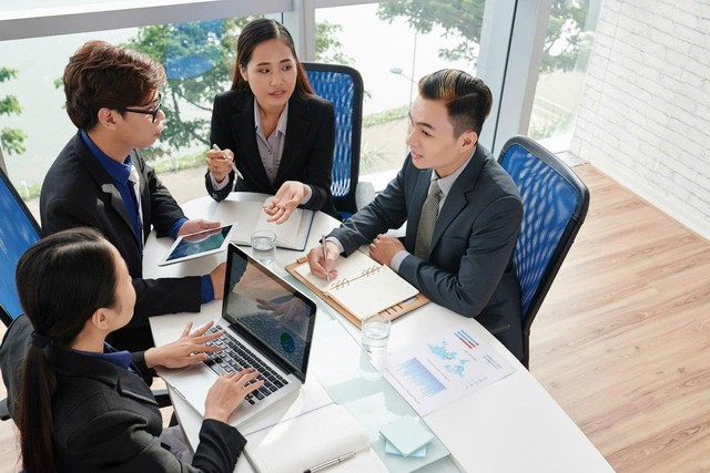 Tư vấn viên bảo hiểm: Chọn công việc tạm thời hay một sự nghiệp bền vững - Ảnh 2. Tư vấn viên bảo hiểm: Chọn công việc tạm thời hay một sự nghiệp bền vững - Ảnh 2.