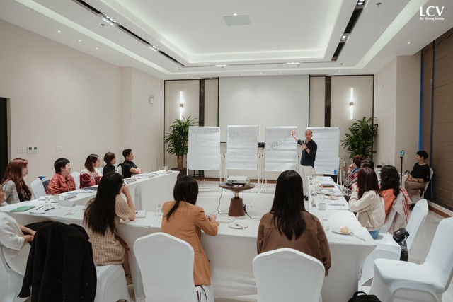 Toàn cảnh ngành Khai vấn trong kỷ nguyên mới tại Coaching Festival 2025- Ảnh 2. Toàn cảnh ngành Khai vấn trong kỷ nguyên mới tại Coaching Festival 2025- Ảnh 2.