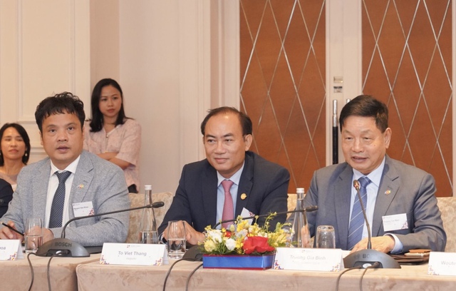 FPT, Vietjet dự Diễn đàn Lãnh đạo Việt - Pháp dịp Tổng thống Macron thăm Việt Nam- Ảnh 5. FPT, Vietjet dự Diễn đàn Lãnh đạo Việt - Pháp dịp Tổng thống Macron thăm Việt Nam- Ảnh 5.