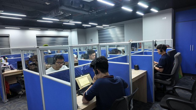 Đằng sau mỗi cuộc gọi lúc nửa đêm: Là cam kết không để dịch vụ F&B gián đoạn- Ảnh 1.