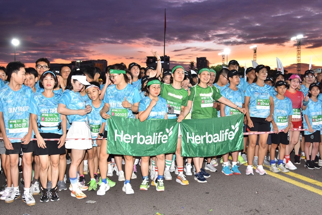 Herbalife tiếp tục lan tỏa lối sống năng động tại VnExpress Marathon Quy Nhơn 2025