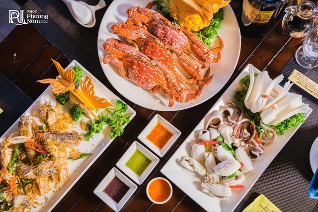 Nhà hàng Ngọc Phương Nam - Trải nghiệm ẩm thực cùng hoàng hôn trên Vịnh Hạ Long- Ảnh 4.