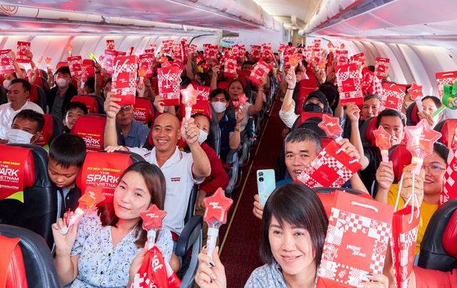 Trải nghiệm kh&ocirc;ng kh&iacute; đại nhạc hội ngay từ chuyến bay Vietjet đến K-Star Spark H&agrave; Nội - Ảnh 8.