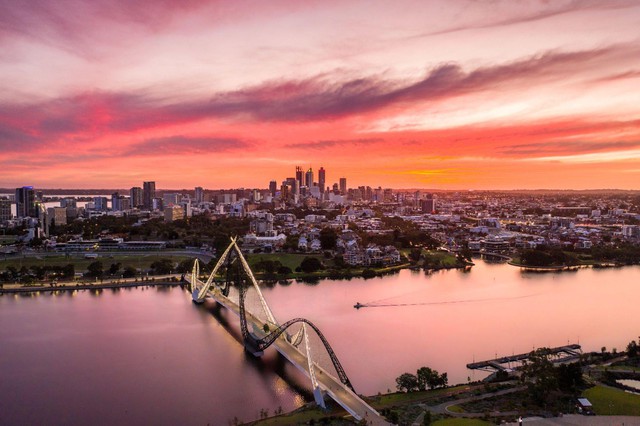 Đến Th&agrave;nh phố &aacute;nh s&aacute;ng Perth ngắm trời sao tr&ecirc;n sa mạc - Ảnh 3.