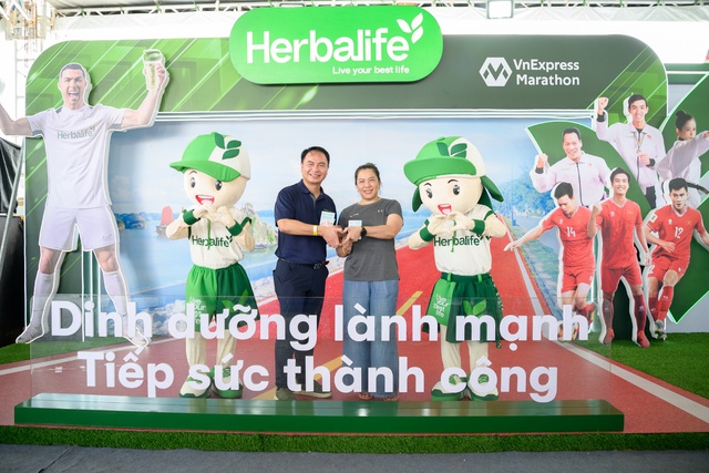 Herbalife Việt Nam tiếp tục đồng hành cùng VnExpress Marathon Hạ Long 2025- Ảnh 2. Herbalife Việt Nam tiếp tục đồng hành cùng VnExpress Marathon Hạ Long 2025- Ảnh 2.