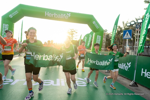 Herbalife Việt Nam tiếp tục đồng hành cùng VnExpress Marathon Hạ Long 2025- Ảnh 5. Herbalife Việt Nam tiếp tục đồng hành cùng VnExpress Marathon Hạ Long 2025- Ảnh 5.