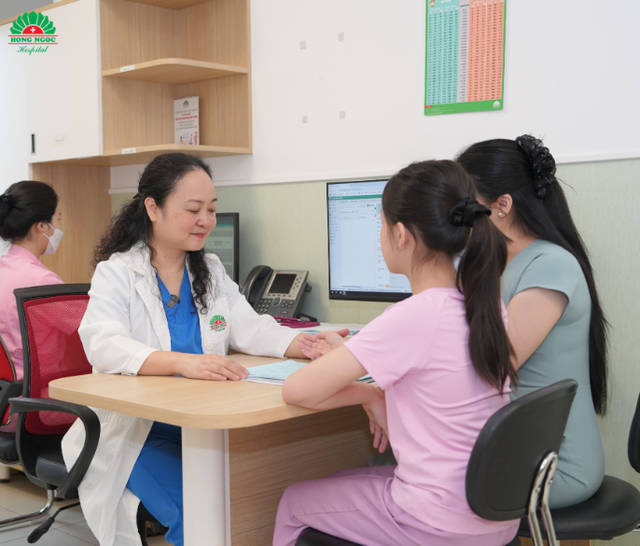 Tầm soát dậy thì sớm, bé gái bất ngờ phát hiện khối u não - Ảnh 3. Tầm soát dậy thì sớm, bé gái bất ngờ phát hiện khối u não - Ảnh 3.
