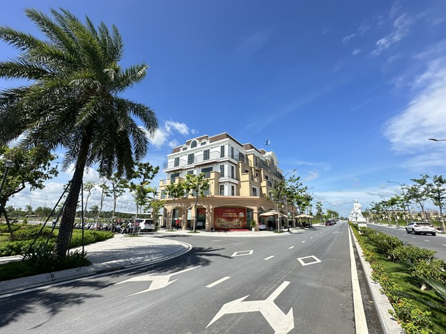 Đất nền và nhà phố phía Tây TP.HCM: Kênh đầu tư nào chiếm ưu thế?- Ảnh 1.