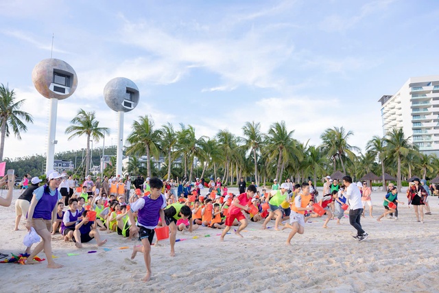 168 học sinh tham gia “Trại hè yêu thương” tại KDL Quốc tế Đồi Rồng- Ảnh 3.