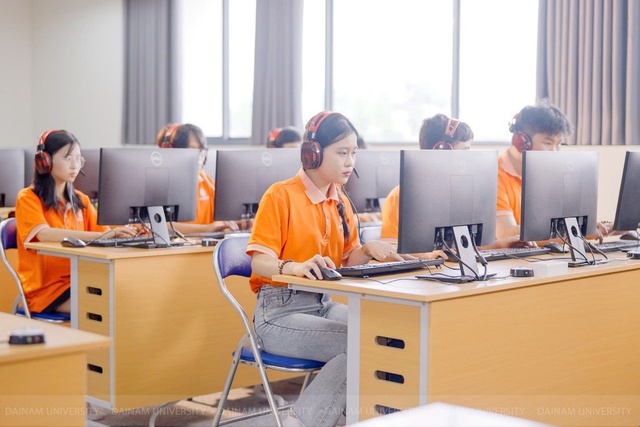 Học ra trường có việc ngay, một trường đại học bật mí “công thức”- Ảnh 1.