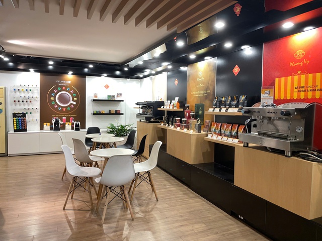Phương Vy Coffee: Tinh hoa cà phê chuẩn gu Việt tại showroom trải nghiệm giữa lòng Sài Gòn- Ảnh 1.