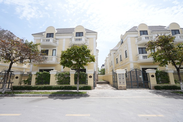 Người thành đạt chọn mua biệt thự: Trào lưu hay chiến lược đầu tư dài hạn?- Ảnh 1. Người thành đạt chọn mua biệt thự: Trào lưu hay chiến lược đầu tư dài hạn?- Ảnh 1.