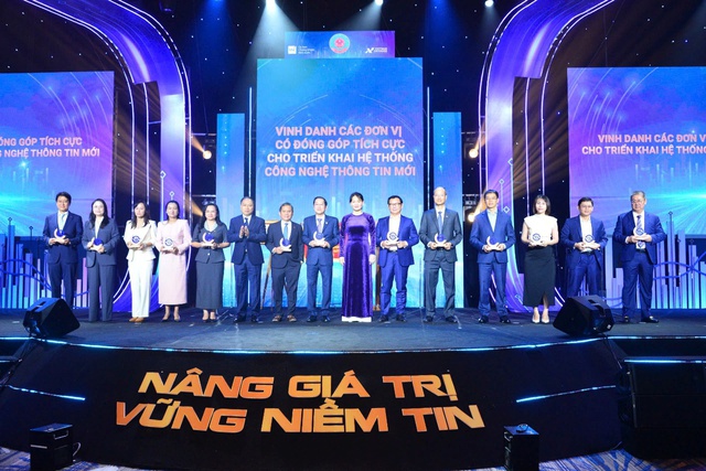 Chứng khoán Mirae Asset được Ủy ban Chứng khoán Nhà nước khen thưởng- Ảnh 1. Chứng khoán Mirae Asset được Ủy ban Chứng khoán Nhà nước khen thưởng- Ảnh 1.