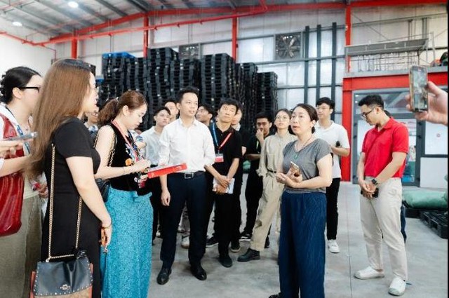 Đến nhân sự cứng cũng phải phòng thủ trước bão cắt giảm nhân sự - Ảnh 2.