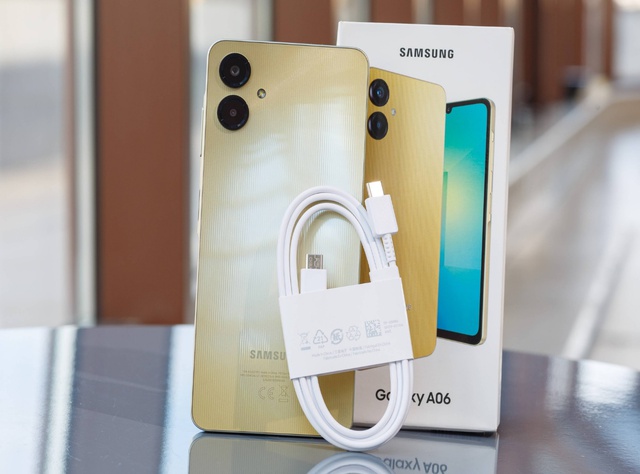 Một mẫu điện thoại Samsung giảm s&acirc;u trong th&aacute;ng 7, thiết kế đẹp như iPhone, gi&aacute; chỉ hơn 2 triệu- Ảnh 4.