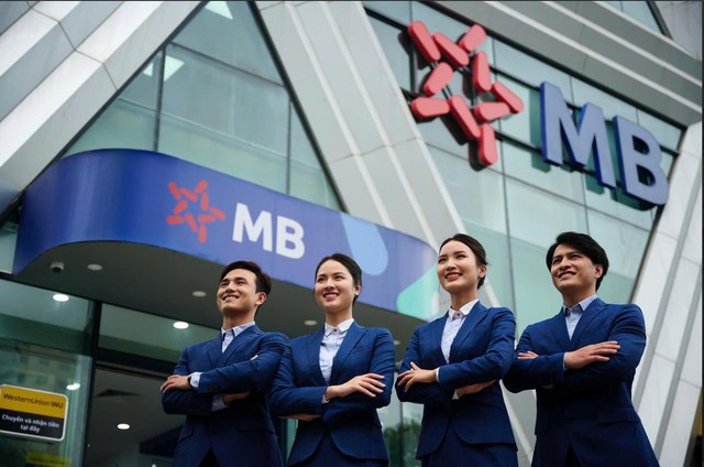 MB giữ vững Top 2 thương hiệu ngân hàng hàng đầu Việt Nam năm 2025 theo Campaign Asia - Ảnh 2. MB giữ vững Top 2 thương hiệu ngân hàng hàng đầu Việt Nam năm 2025 theo Campaign Asia - Ảnh 2.
