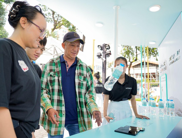 “Trạm sạc năng lượng” HONOR X6c thu hút giới trẻ trải nghiệm công nghệ và rinh quà khủng- Ảnh 3.