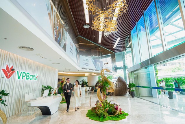 Khai trương chi nhánh VPBank Flagship Hà Nội: Điểm chạm tài chính hiện đại- Ảnh 3. Khai trương chi nhánh VPBank Flagship Hà Nội: Điểm chạm tài chính hiện đại- Ảnh 3.