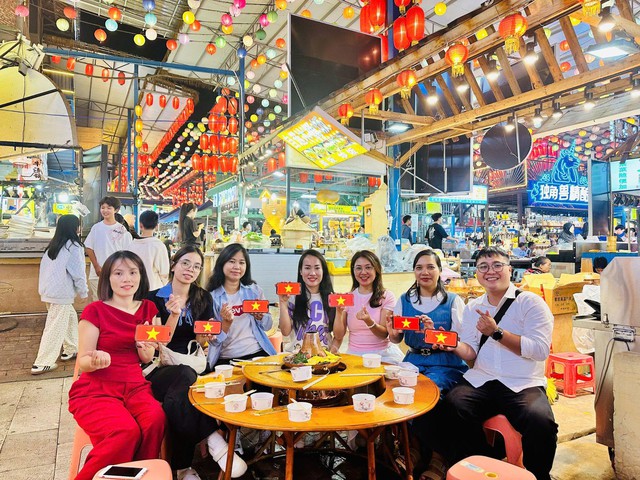 Famtrip Châu Hồng Hà: Hành trình khảo sát du lịch vùng biên chào mừng Quốc khánh 2/9 - Ảnh 4.