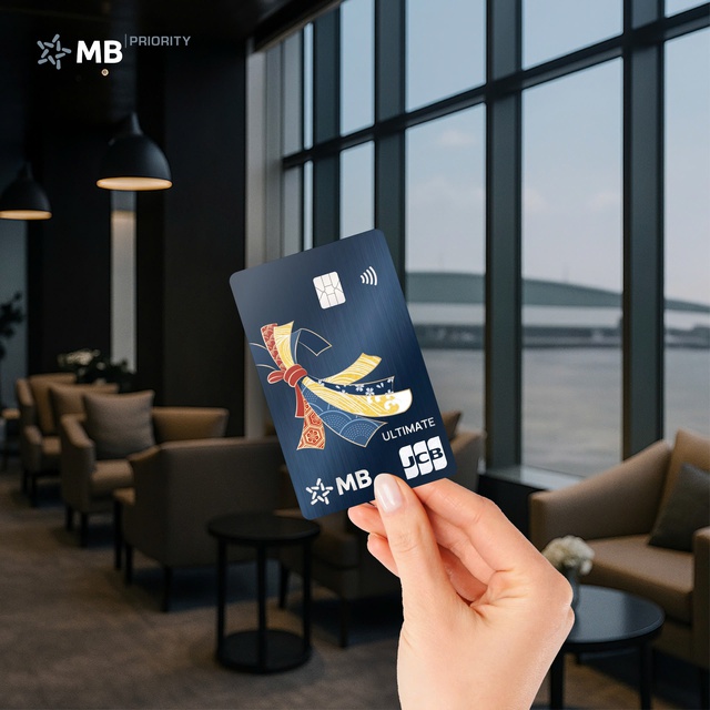 "Khui" đặc quyền của chiếc thẻ MB JCB Ultimate kim loại đầu tiên tại Đông Nam Á- Ảnh 1.