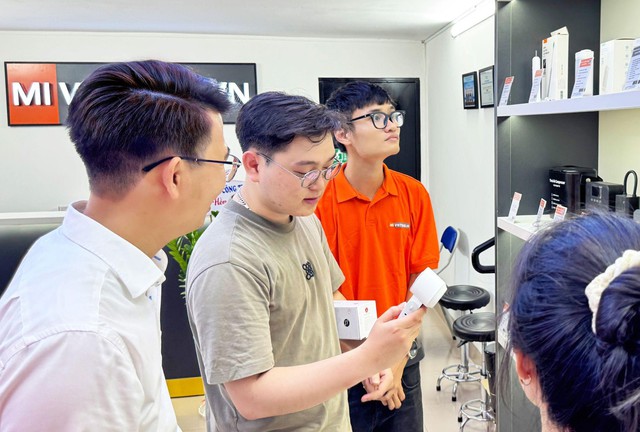 Mi Việt Nam đánh dấu bước tiến tại miền Trung với showroom Đà Nẵng- Ảnh 5. Mi Việt Nam đánh dấu bước tiến tại miền Trung với showroom Đà Nẵng- Ảnh 5.