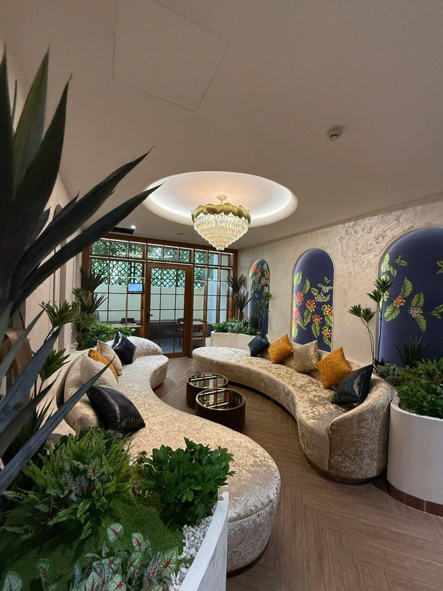 Khai trương quán cà phê đầu tiên mang thương hiệu Adoré tại Sài Gòn- Ảnh 3.