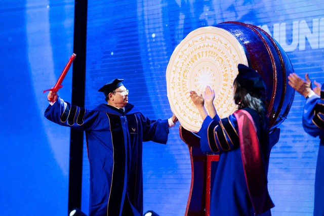 VinUni khai giảng khóa 6, ra mắt tân hiệu trưởng và dàn lãnh đạo tinh hoa- Ảnh 2.