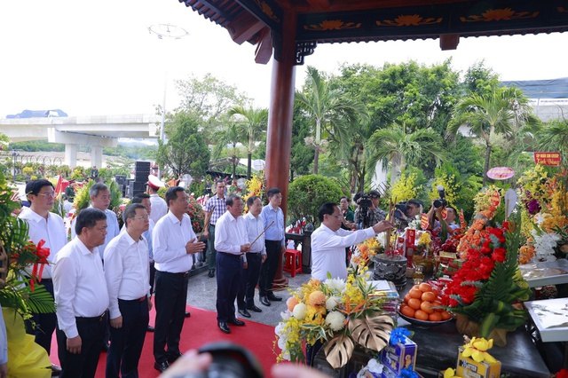 Khánh thành Khu tưởng niệm thanh niên xung phong hy sinh tại bến phà Long Đại- Ảnh 2.