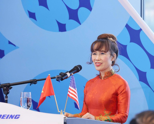 Chủ tịch nước chứng kiến Vietjet nhận bàn giao tàu bay Boeing đầu tiên- Ảnh 3.
