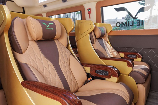 Xu hướng du lịch phong cách với limousine độc bản- Ảnh 1.