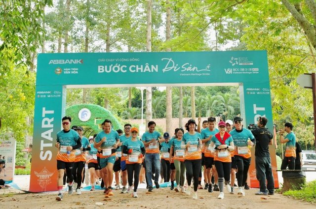 “Bước chân Di sản”: Giải chạy cộng đồng gây quỹ bảo tồn làng nghề Việt- Ảnh 1.