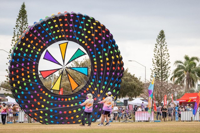 H&agrave;ng chục ngh&igrave;n du kh&aacute;ch Australia m&atilde;n nh&atilde;n c&ugrave;ng lễ hội diều v&agrave; ưu đ&atilde;i bay 0 đ&ocirc;̀ng từ Vietjet - Ảnh 5.