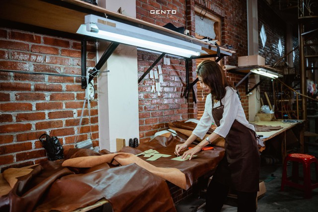 Đồ da Gento tạo lối đi riêng với phong cách cổ điển lịch lãm trong thế giới hiện đại- Ảnh 1.