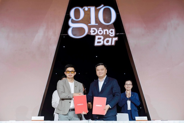 An Gia công bố “mản…