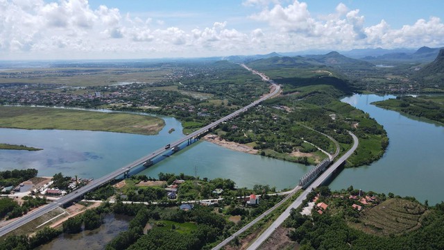 Bến phà 2 Long Đại, Quảng Trị: 53 năm sau ngày 16 trái tim trẻ gửi lại tuổi xuân để “gieo tự do cho đất nước”- Ảnh 4.